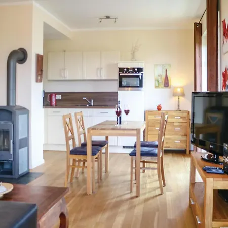 1 Bedroom Cozy In