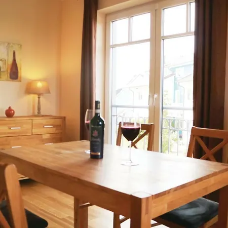 1 Bedroom Cozy In